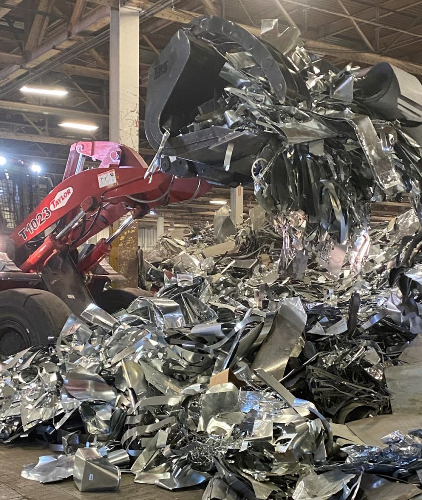 Dallas Metal Recycling New ‘Big Red’ Equipment